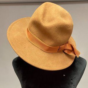 Betmar New York, wool hat, 7in